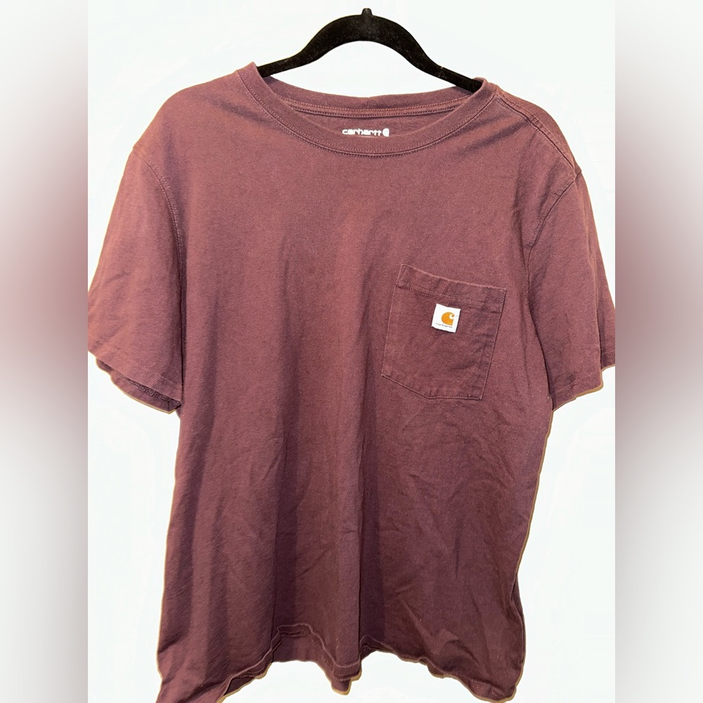 BURGUNDY WOMENS CARHARTT POCKET TEE !!